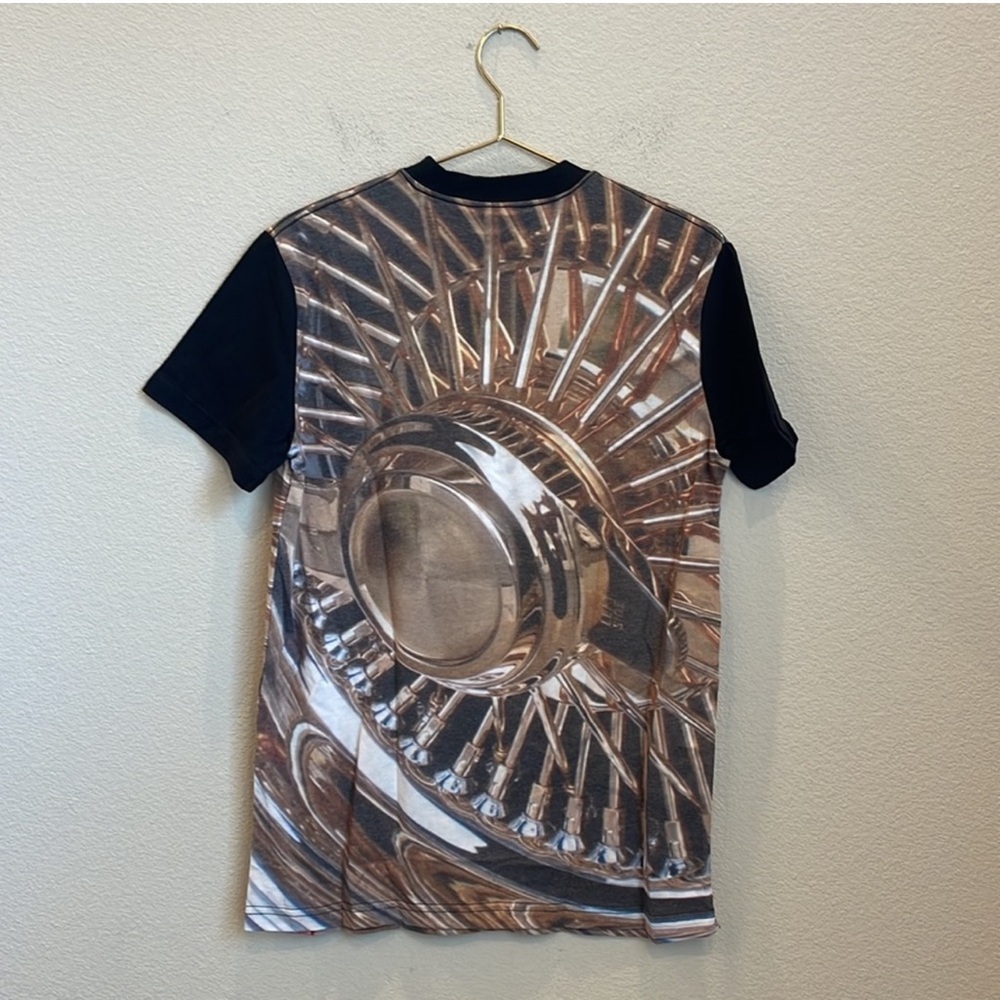 NEW BEST Breezy Excursion Spinners Rims Graphic Tee Size Small - Picture 6 of 6